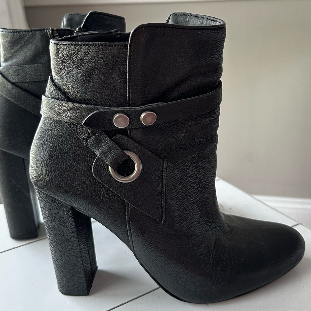 Design Lab Black Booties - image 4